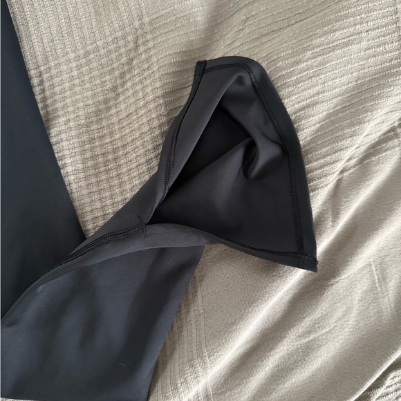 ALO Yoga Airlift High Waist Elongated Legging - Picture 5 of 9